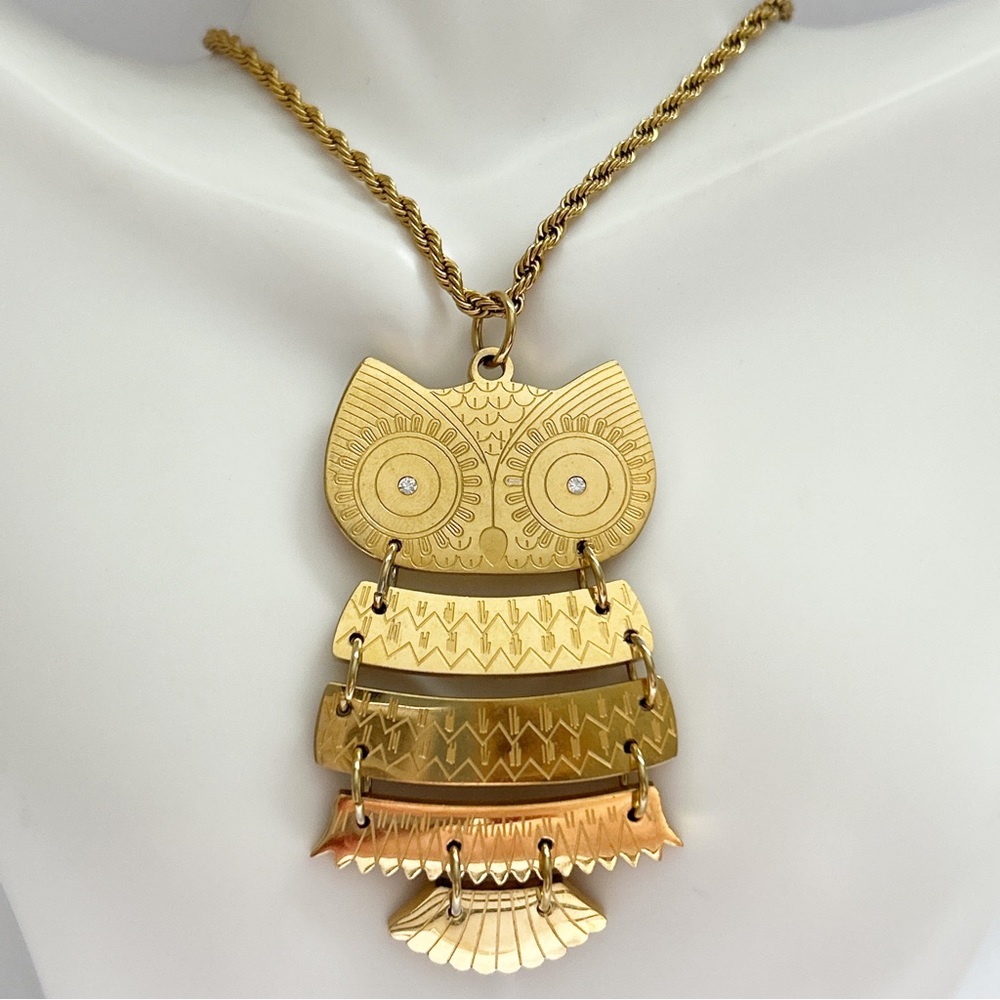 Adorable Golden Hinged Owl Rhinestone Necklace
